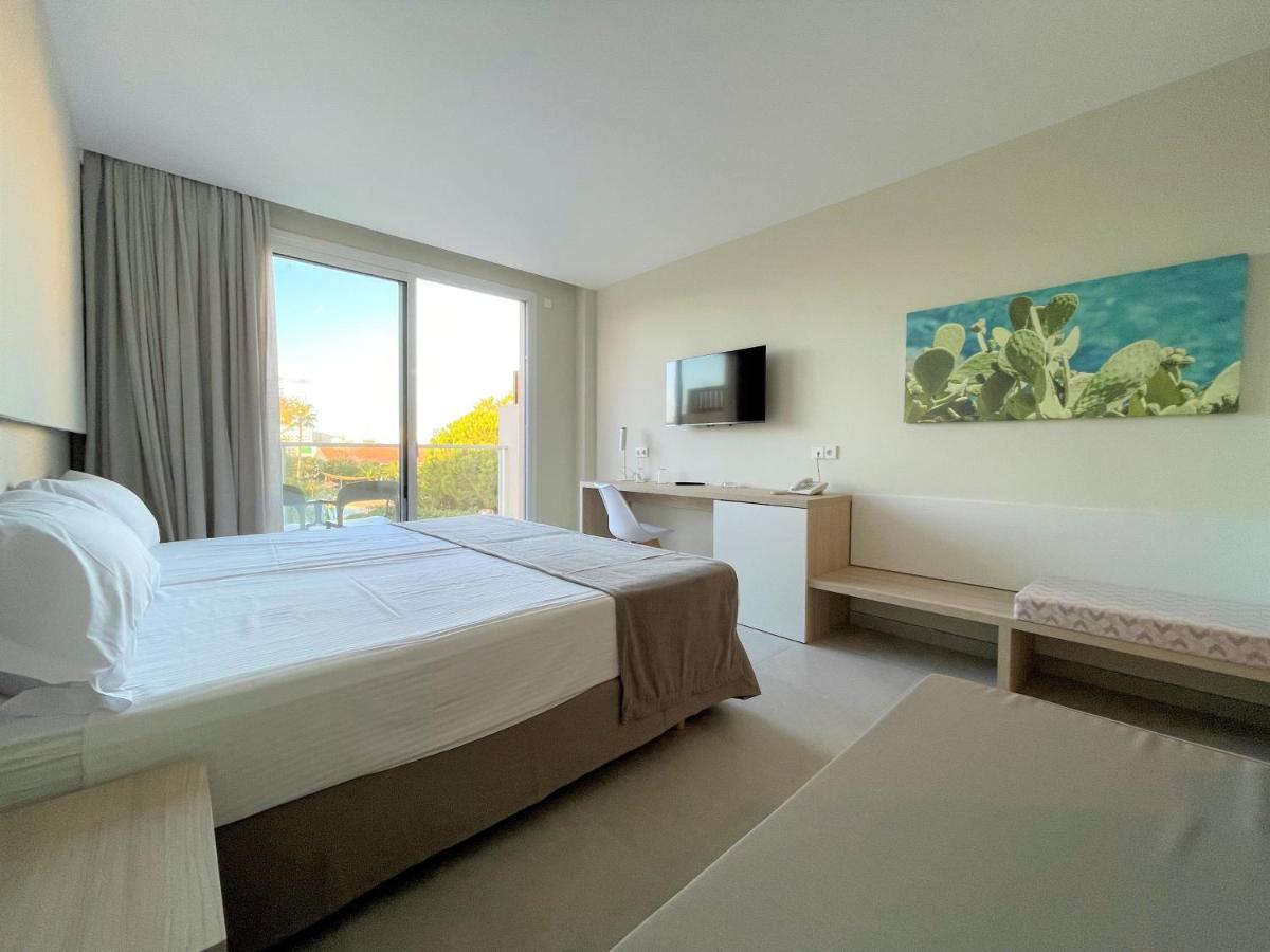 Garbi Cala Millor Hotel Cala Millor  Bagian luar foto
