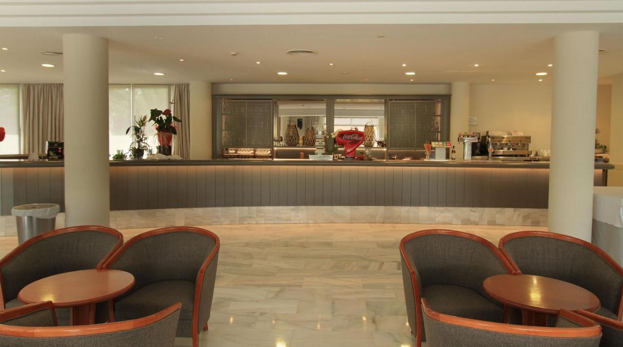 Garbi Cala Millor Hotel Bagian luar foto
